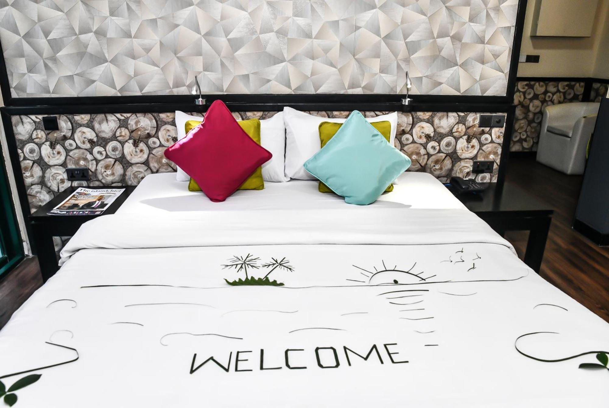 The Beehive Hotel Malé Exterior foto
