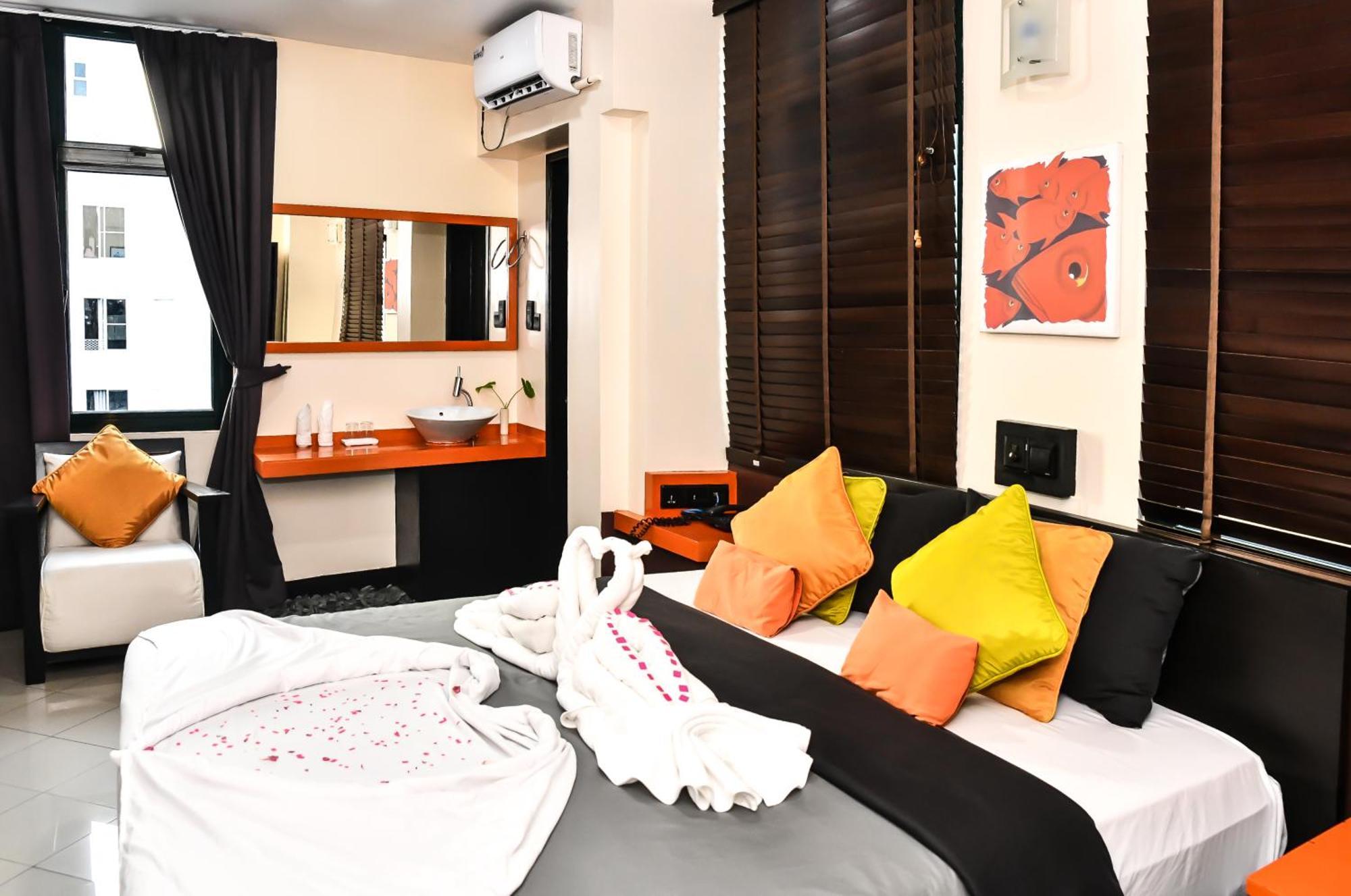 The Beehive Hotel Malé Exterior foto